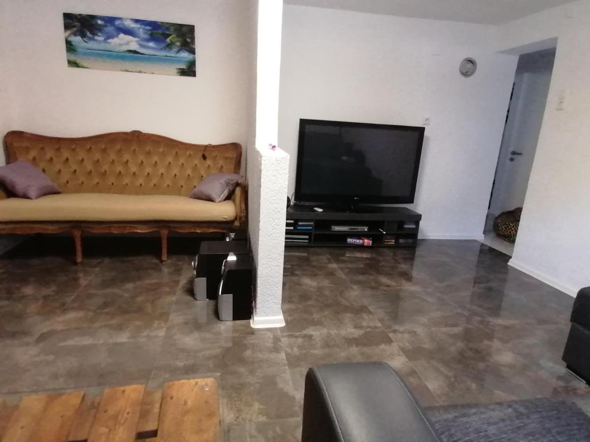 Schoene Einliegerwohnung In Hechingen Luaran gambar